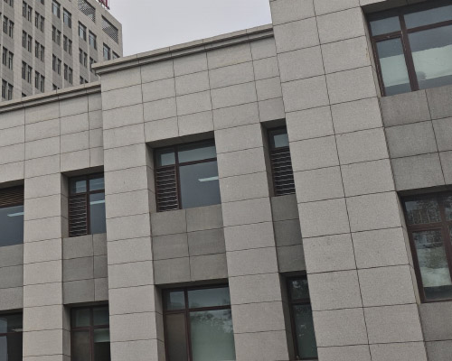 沈陽幕墻公司淺談石材幕墻的優點有哪些？